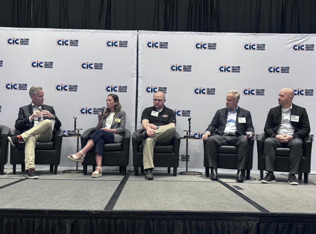 grecopublishing's tweet image. CIC is underway in Charlotte, North Carolina! 
Be sure to look for the full recap in the June issue of Hammer &amp;amp; Dolly available at grecopublishing.com!

#CIC #CollisionIndustryConference #HammerandDolly #TGP #grecopublishing