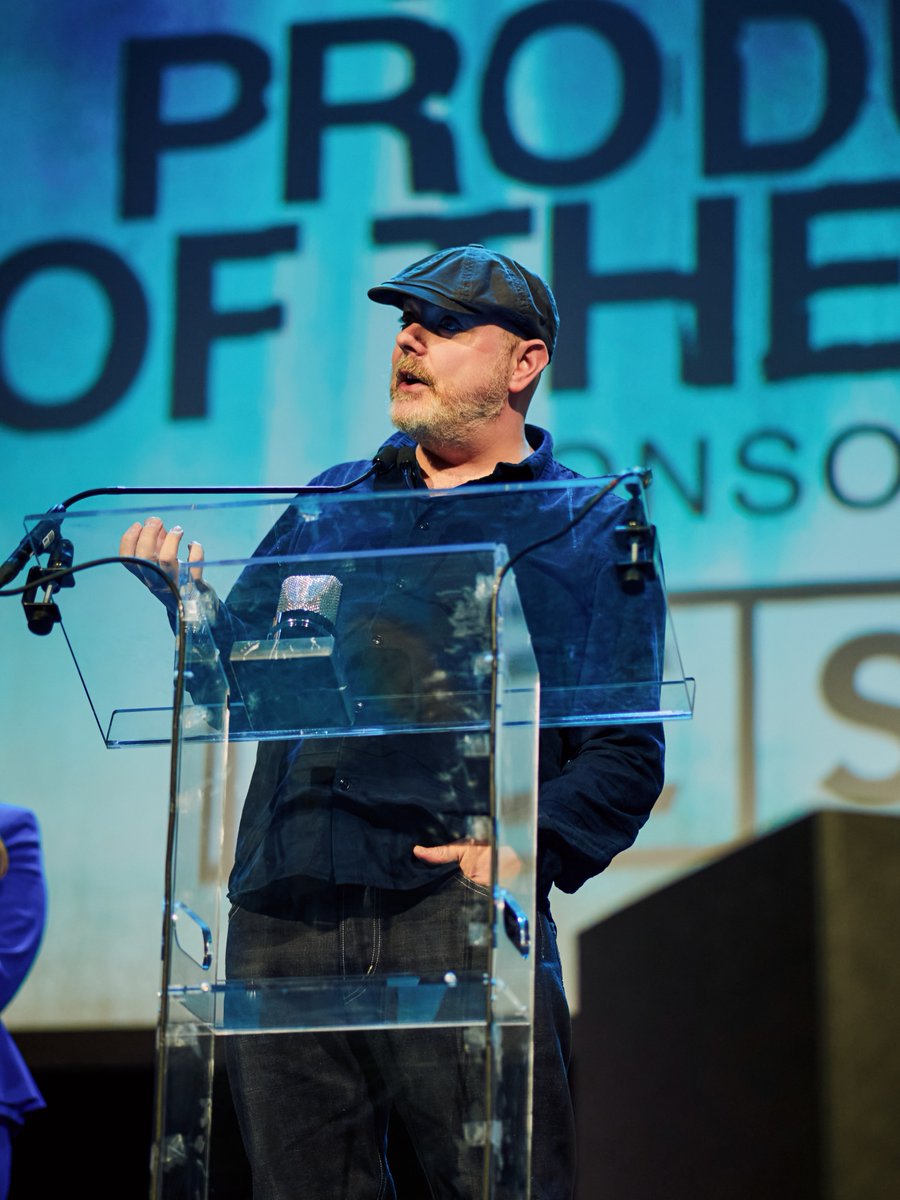 sesac's tweet photo. Our very own Chris Sheehan on stage at the MPG Awards presenting Writer-Producer of the Year to Steph Marziano 🇬🇧 https://t.co/IclGFwEyHU