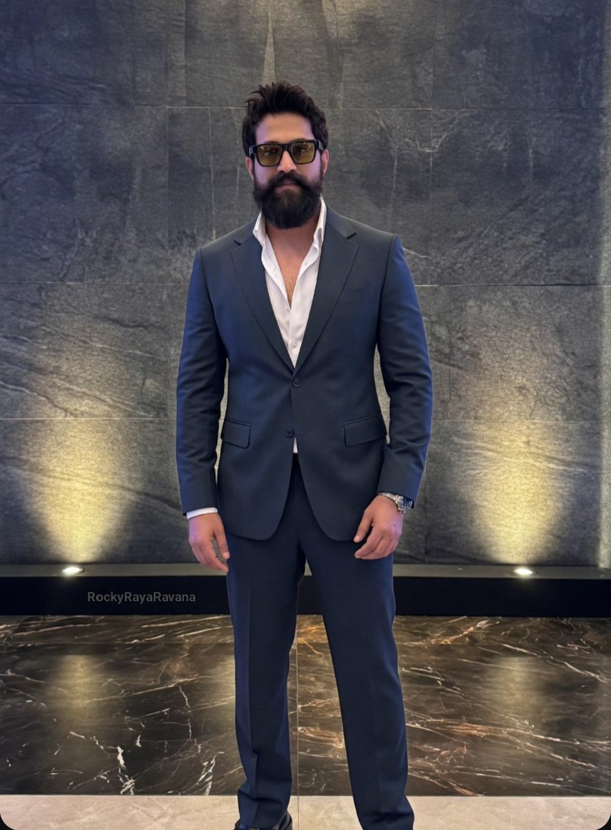 Suited. Rooted. Unmatched.
Elegance backed by dominance 
<a href="/TheNameIsYash/">Yash</a> Boss 👑🔥

#Yash #ToxicTheMovie #ToxicOnJune4th