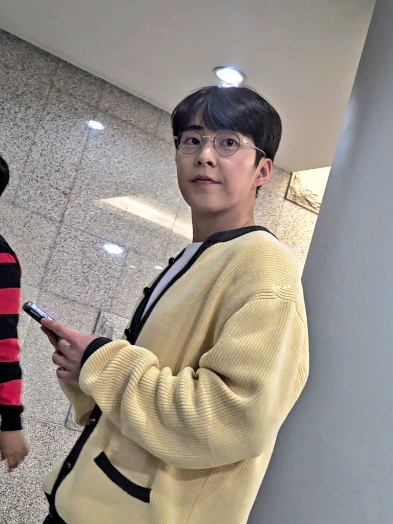 오늘 쟂큐시오 보러갔다가 시우민 봤다☺️