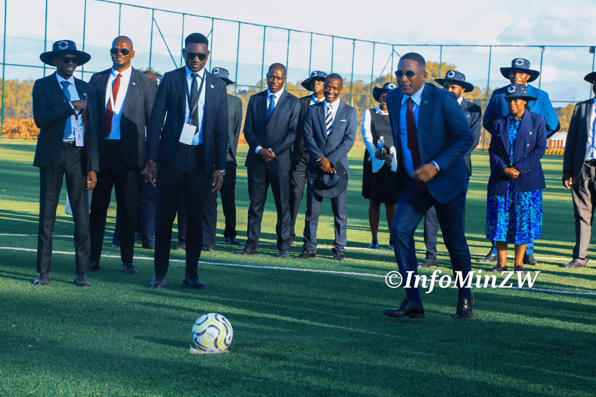 InfoMinZW's tweet image. This afternoon, visiting President Duma Gideon Boko @BWPresidency toured the Geo Pomona Waste Management site in Pomona, Harare. President Boko was welcomed by CEO and Executive Chairman, Dilesh Nguwaya, who led him on a tour of the site. 
#Zimbabwe
@Botswana