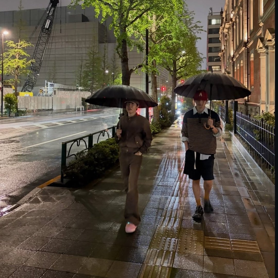 debs⁷ VAI VER O BTS tweet media