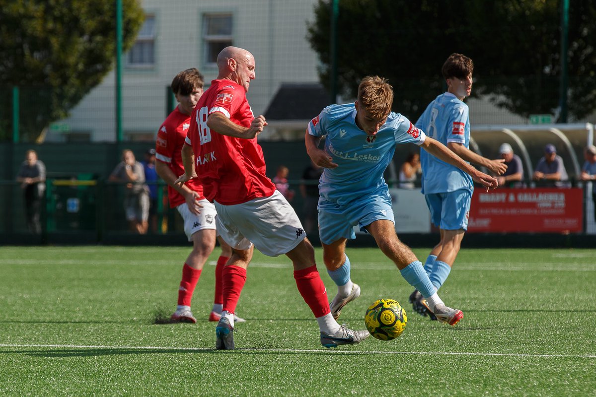 JerseyBullsFC's tweet photo. One last league game this Saturday before we fight for our lives in the play-offs! ⚔️
Tickets are flying out the door for this weekend’s match against Hastings, so if you haven’t got yours yet, get them quick!
🎟️👉 https://t.co/xooAqzL6kI
#BackTheBulls https://t.co/viLdkcyJp4