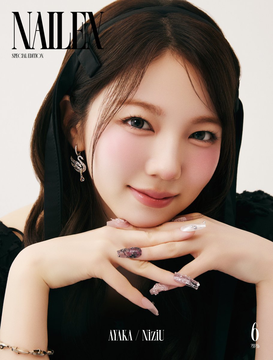 NiziU__official's tweet image. ／
AYAKAが表紙を務める
『NAILEX 6月号 SPECIAL EDITION』
本日発売🤍
＼

テーマは「ROMANTIC MODERN」♥️

全3ルックのAYAKAを
たっぷりお楽しみください♩💅

#NAILEX @NAILEX_OFFICIAL 
#AYAKA
#NiziU #ニジュー #니쥬 #WithU