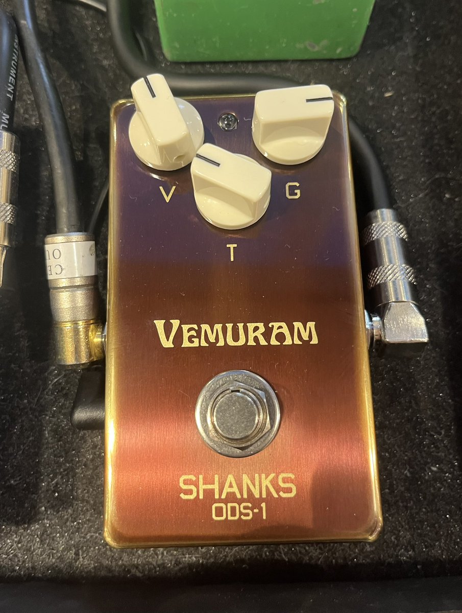 LApoolリハして飲んだー
あー楽しかった
みんないつもありがとう！
#VEMURAM #overdrive