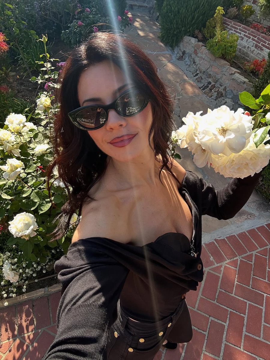 MARINA HQ tweet media