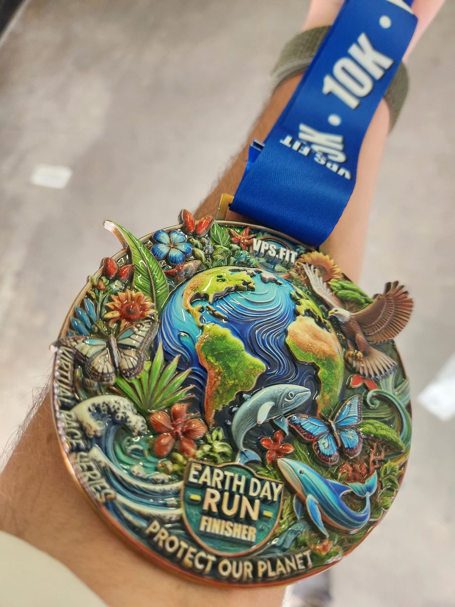 I'm sure that <a href="/B0aty/">B0aty</a> would like my #EarthDay medal 🏅 since it has some Whales 🐋 🐳