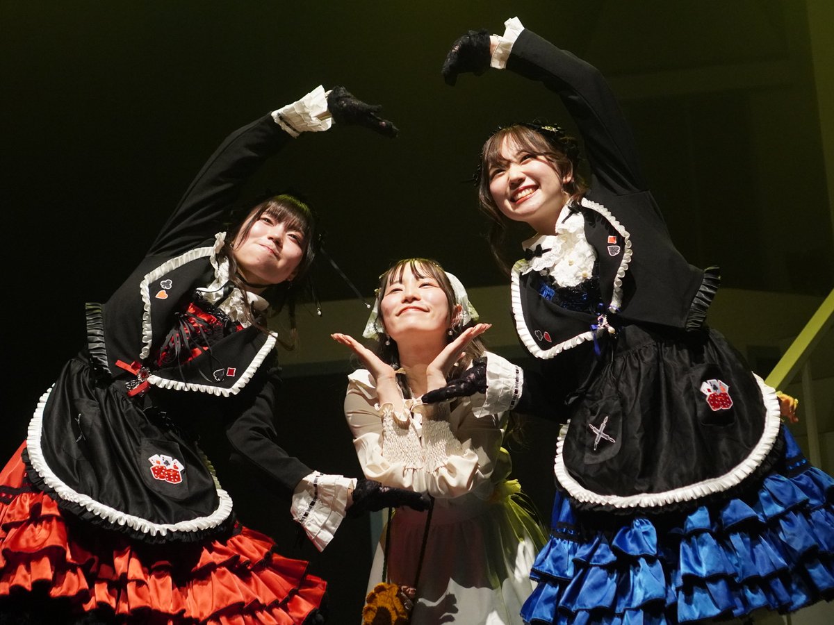 tmsgenkh's tweet photo. #西園寺家の強襲 花チームを観劇。終始ドタバタしていて嵐のように時間が過ぎていき、あれ、、、僕は一体全体、何を見ていたのだろう、という（いい意味でも悪い意味でも）。EDの後奏は、そんなkey change 許されるんだ、といささか驚いた。 https://t.co/AvR8LjiHJJ