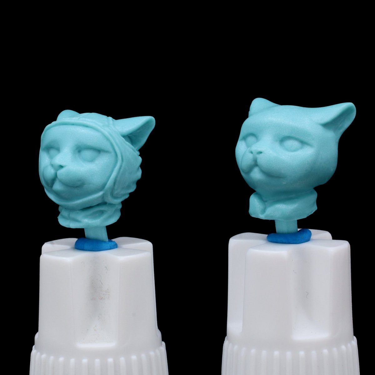 its_jmello's tweet photo. I put this resin Pilot Cat set up for sale on my Etsy shop. I sculpted these to fit in the cockpit of 1/20 scale Maschinen Krieger S.A.F.S. suits.
#maschinenkrieger https://t.co/DuiccBx6JH