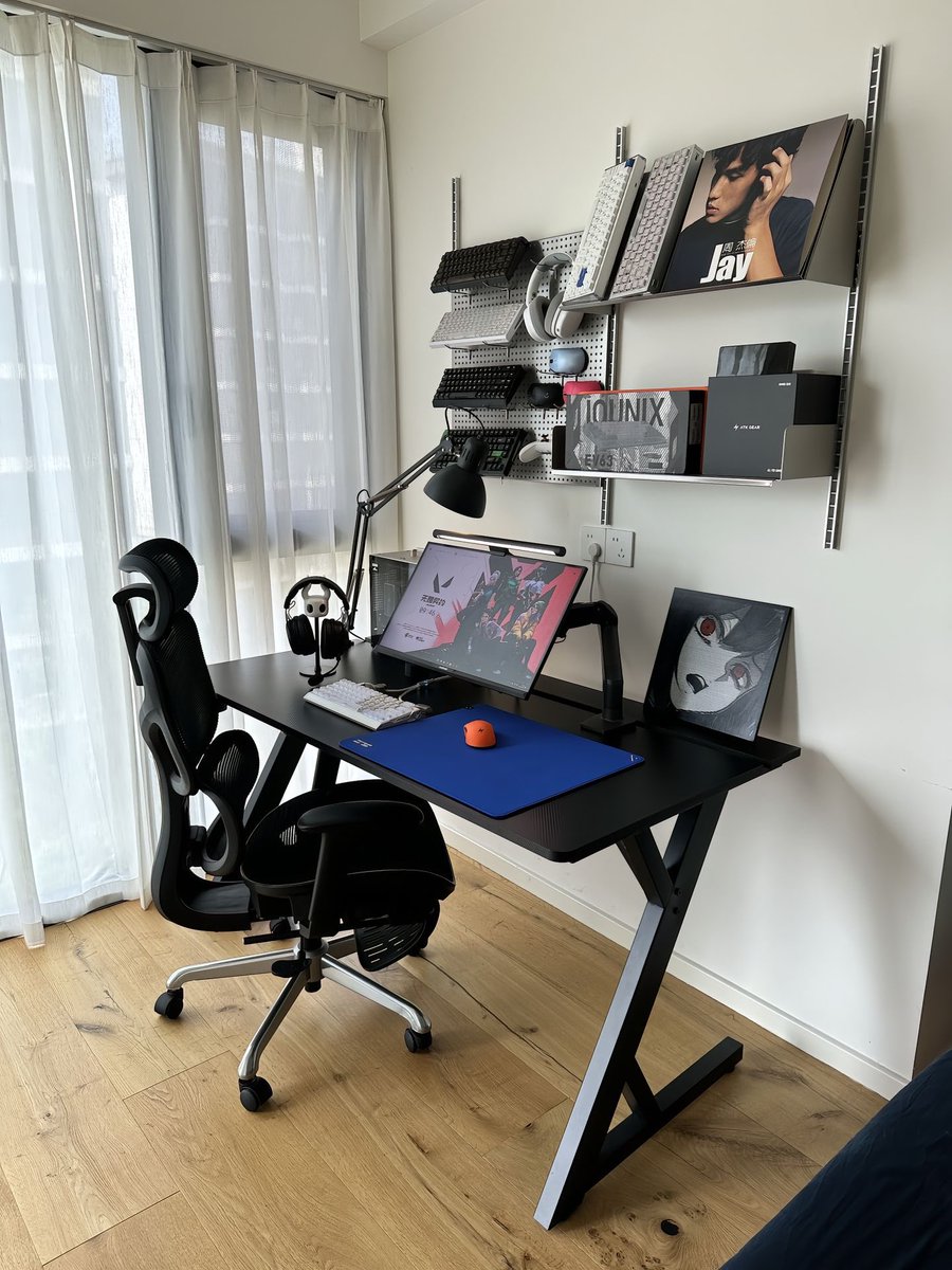NvsionGear's tweet image. New game, new setup 👉nvsiongear.com

#desksetup #gamingsetup