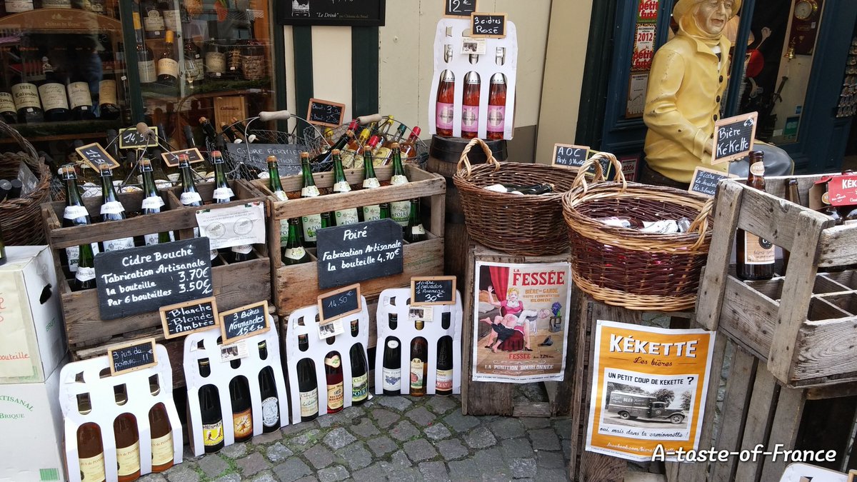 france_images's tweet image. Normandy cider for sale outside a shop in Honfleur 

 #France 🇨🇵 #travel our #PhotoofTheDay buff.ly/4dUVixy