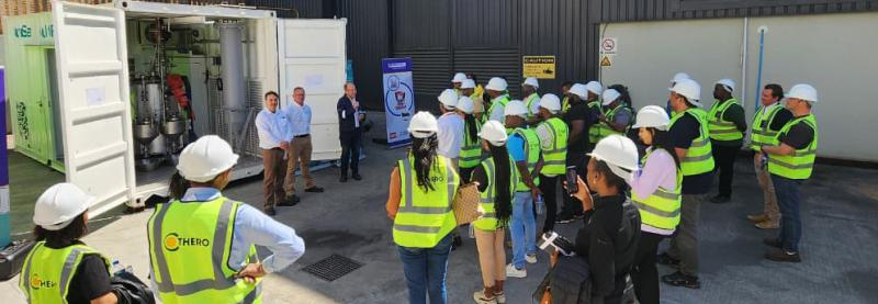 fuelcellsworks's tweet image. BurnStar &amp;amp; Mitochondria sign LOI to supply on-site turquoise #hydrogen for South Africa’s first large-scale #fuelcell fleet. LMBC tech delivers high-purity H₂ with zero direct CO₂ emissions to power SOFC systems. 

#HydrogenNow #FuelCells #CleanEnergy

fcw.sh/ZGXVef
