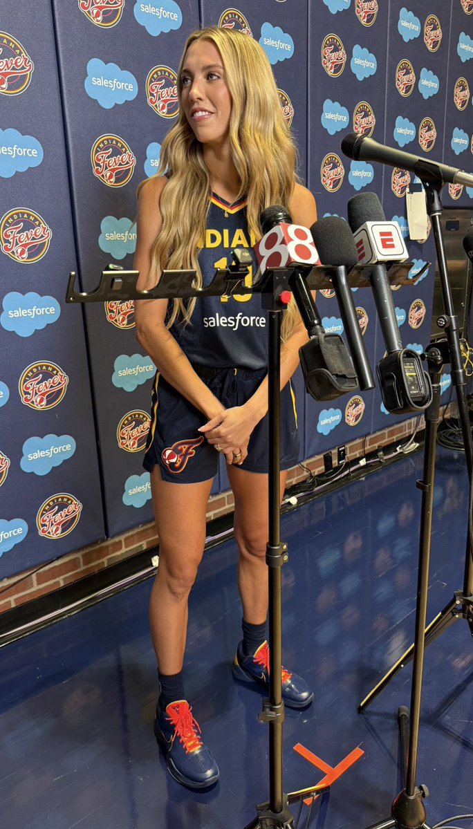 Indiana Fever BR tweet media