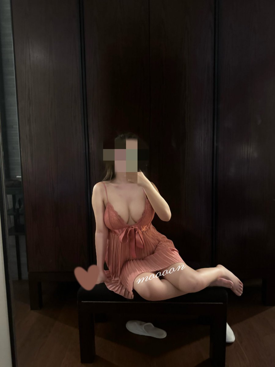 mooooon_ tweet media