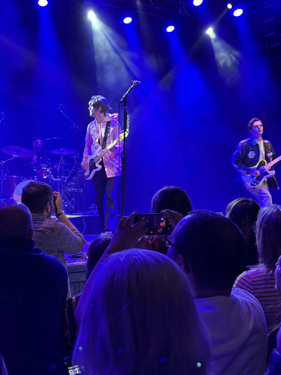 maddie:3 ↯ tweet media