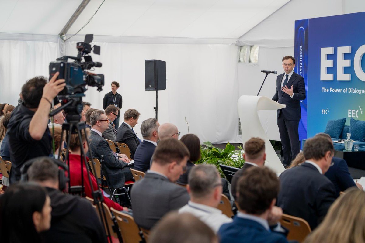 MRiTGOVPL's tweet image. 💬 Minister @Domanski_Andrz na @EECKatowice: Polska do #G20 wnosi jedną z najwyższych dynamik wzrostu gospodarczego. Nasza oczekiwana dynamika wzrostu gospodarczego w ciągu najbliższych 5 lat będzie dwukrotnie wyższa, niż średnia dla #UE. To nie tylko sukces minionych lat, ale
