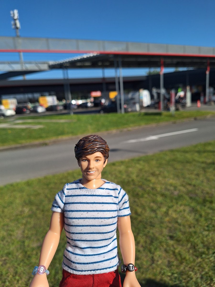 Aiden🍋🍒 MET LOUIS IN DONNY tweet media