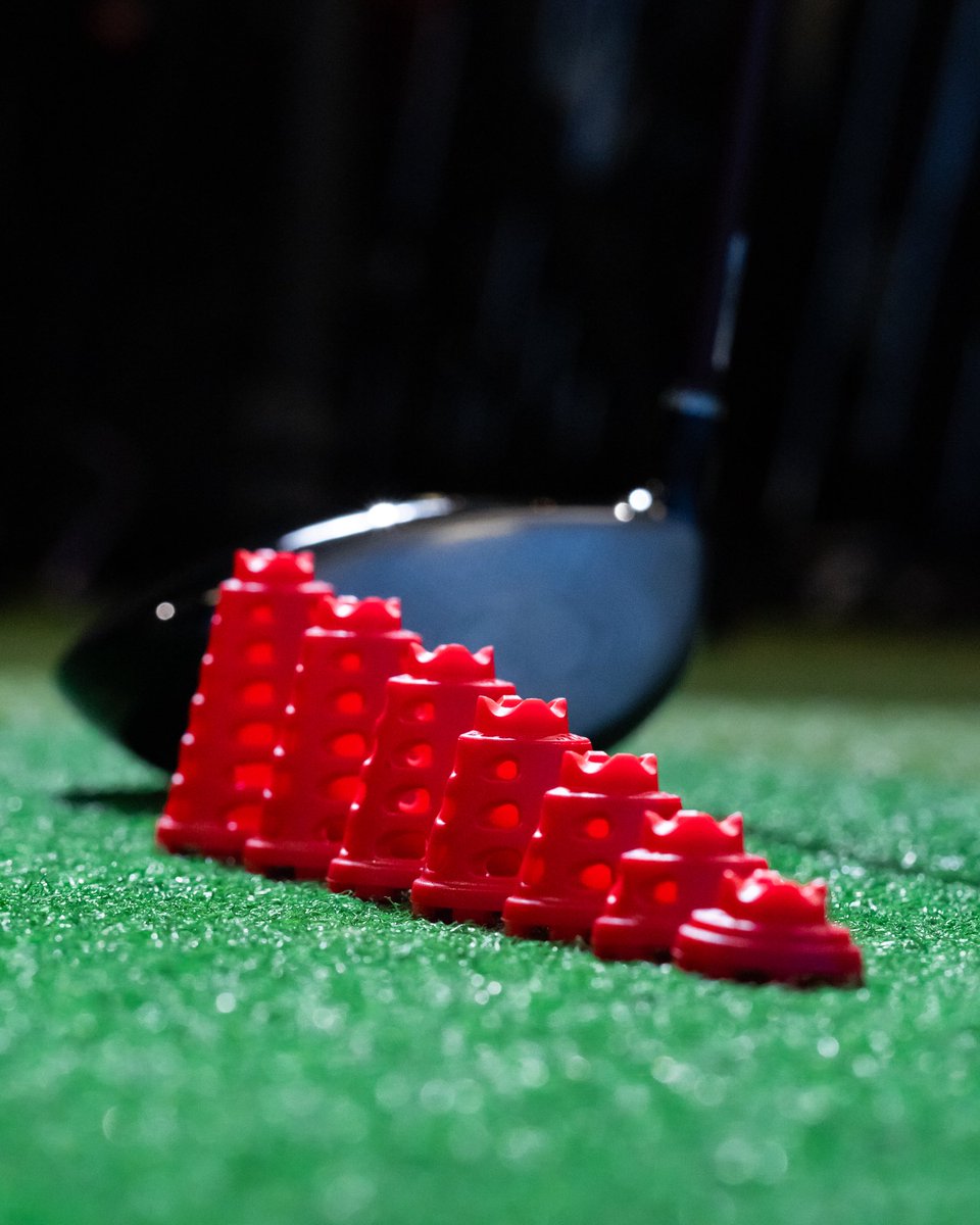 PrideSportsUS's tweet photo. Your simulator data is only as good as your tee. 📊
Introducing the Pride Performance Simulator Tee - built from top to bottom to give you cleaner strikes, truer data, and more consistent feedback on every swing.

#simulatortee #teeityourway #golfsim #indoorgolf #golfperformance https://t.co/LzhcF38Ll4