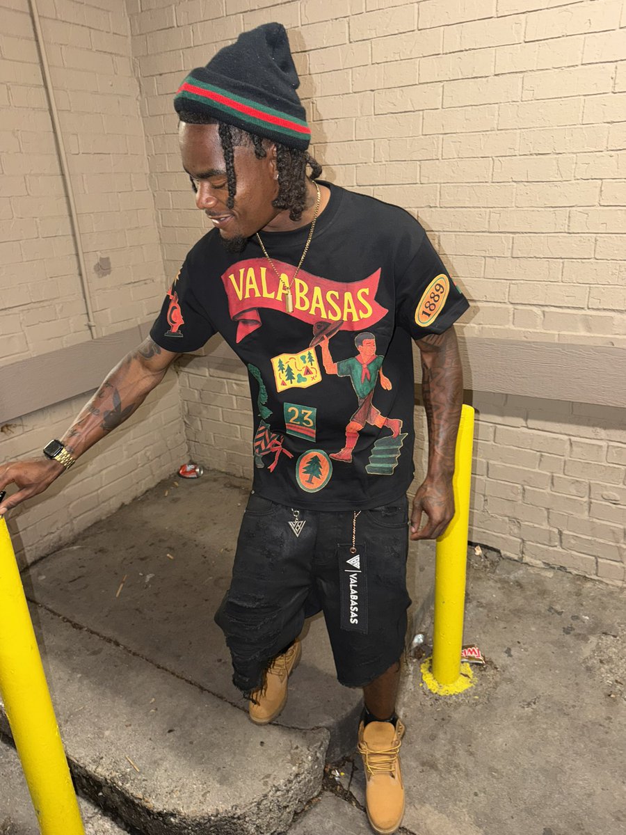 da biggest!🥱 tweet media