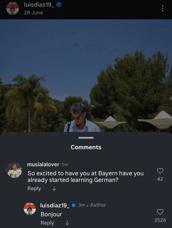 Out Of Context Football tweet media