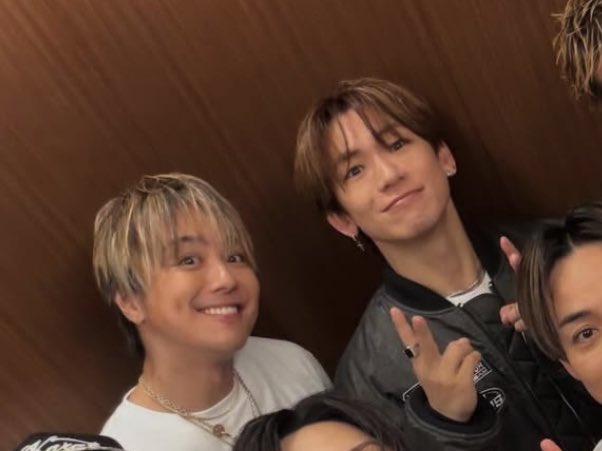 涙に濡れたヒロイン とじょた tweet media