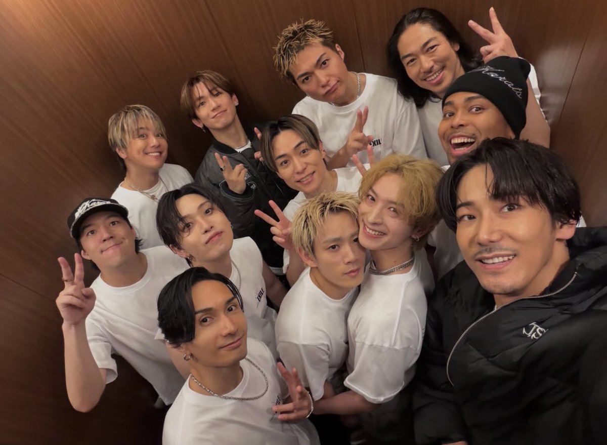 涙に濡れたヒロイン とじょた tweet media