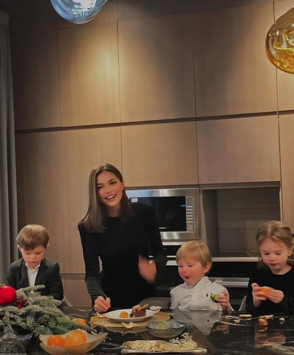 Howling Boba Fett tweet media