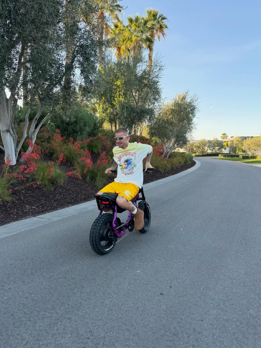 Justin Bieber tweet media