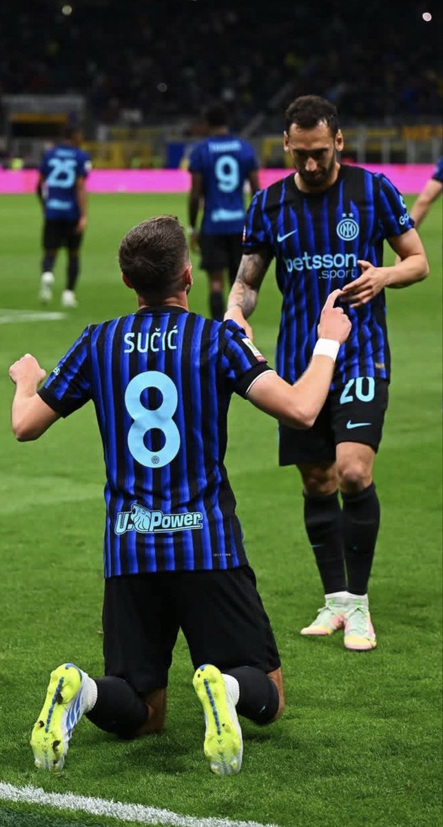 mohammad_mila's tweet photo. Grandi inter 💙💙💙 
#pazzainter #forzainter https://t.co/G5BJLaOtpO