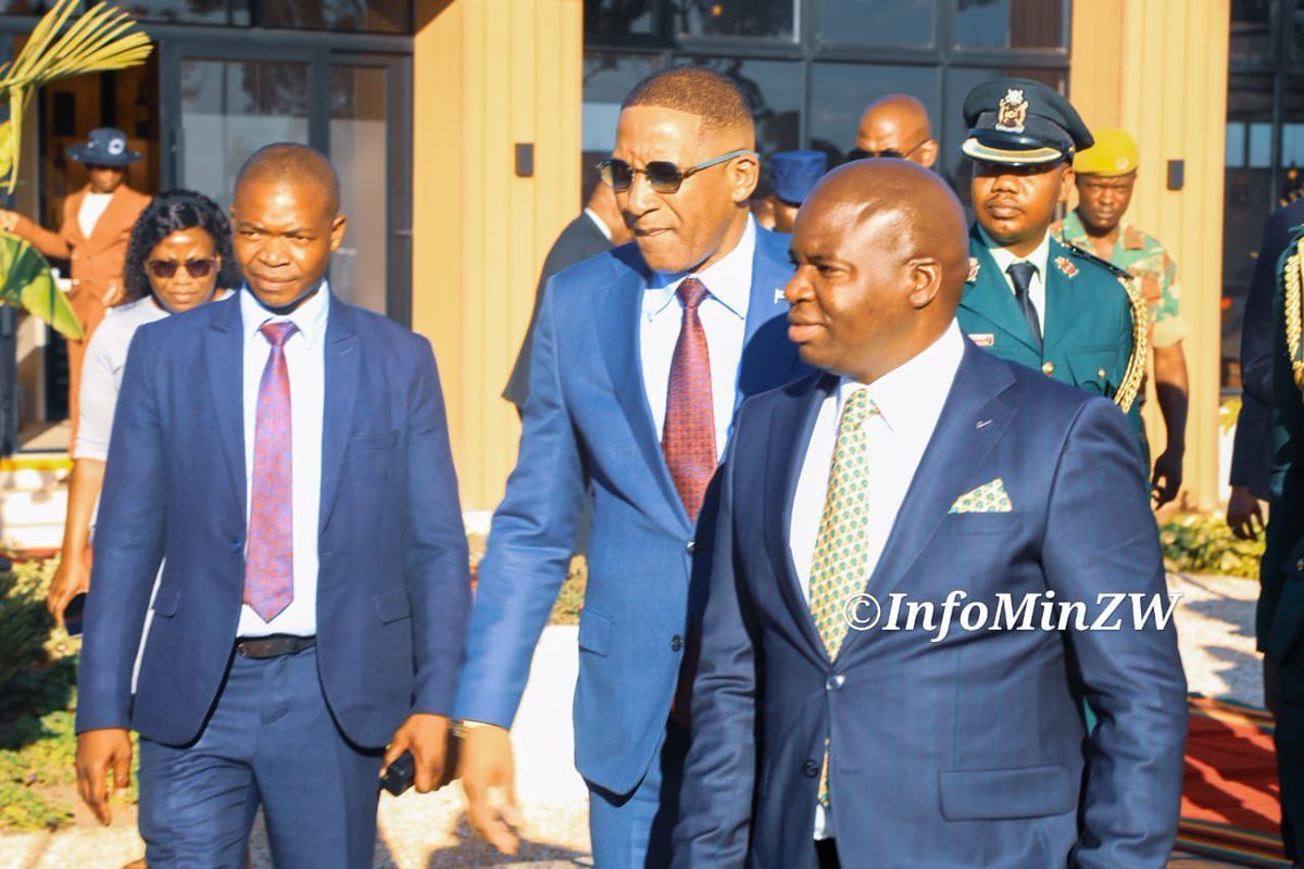 SimangalisoDub5's tweet image. Touring the @GeoPomonaZW site in #Pomona, #Harare this  afternoon was President Duma Gideon Boko. Welcomed by CEO Dilesh Nguwaya, President Boko explored the facilities, guided through by  Executive Chairman Nguwaya. From the tennis court to the FIFA-certified  football pitch,