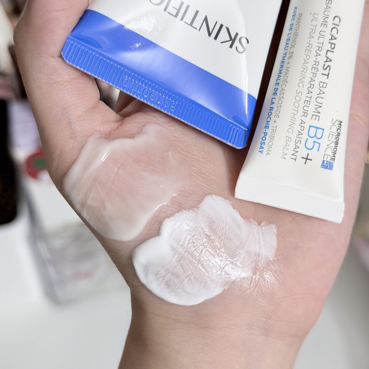 ยกให้เป็น B5 ที่เหมาะกับไทยที่สุด! Skintific ทำเนื้อออกมาบางเบามากกก ทาง่าย สบายผิวสุดๆตอบโจทย์คนผิวมัน-ผิวผสมเลยหละ ทาเช้าได้ รอด! หน้าไม่มันเพิ่ม ลดรอยแดง ปลอบประโลมผิว เกราะป้องกันผิวแข็งแรง ใครไม่ถนัดเนื้อหนักๆ ลองเปิดใจให้ตัวนี้เลย คือดีย์!