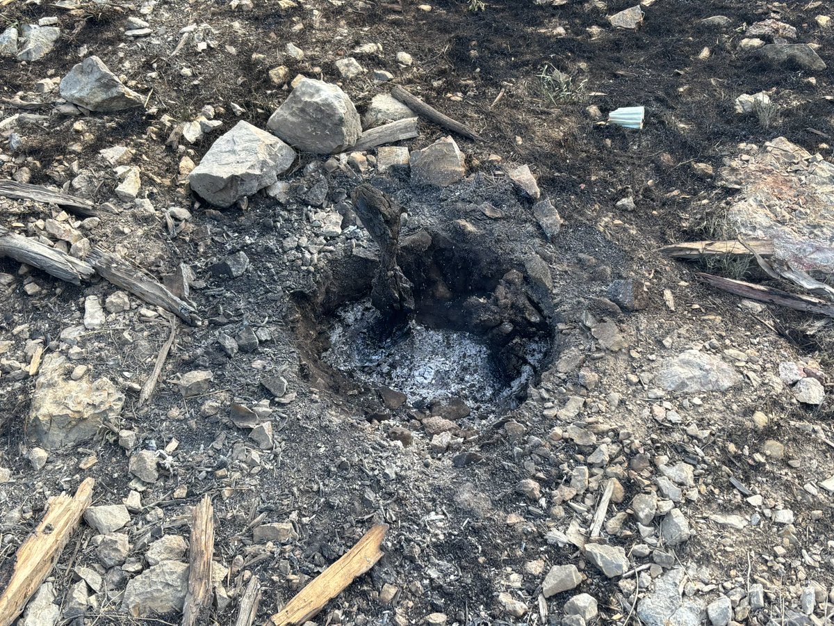 anneka_onair's tweet photo. Some hot spots still remain and both state and local crews will be working to treat those throughout today

As for the three houses that were evacuated, the residents were able to return home around 10:30pm last night

@KUTV2News https://t.co/1vc84QdRNi