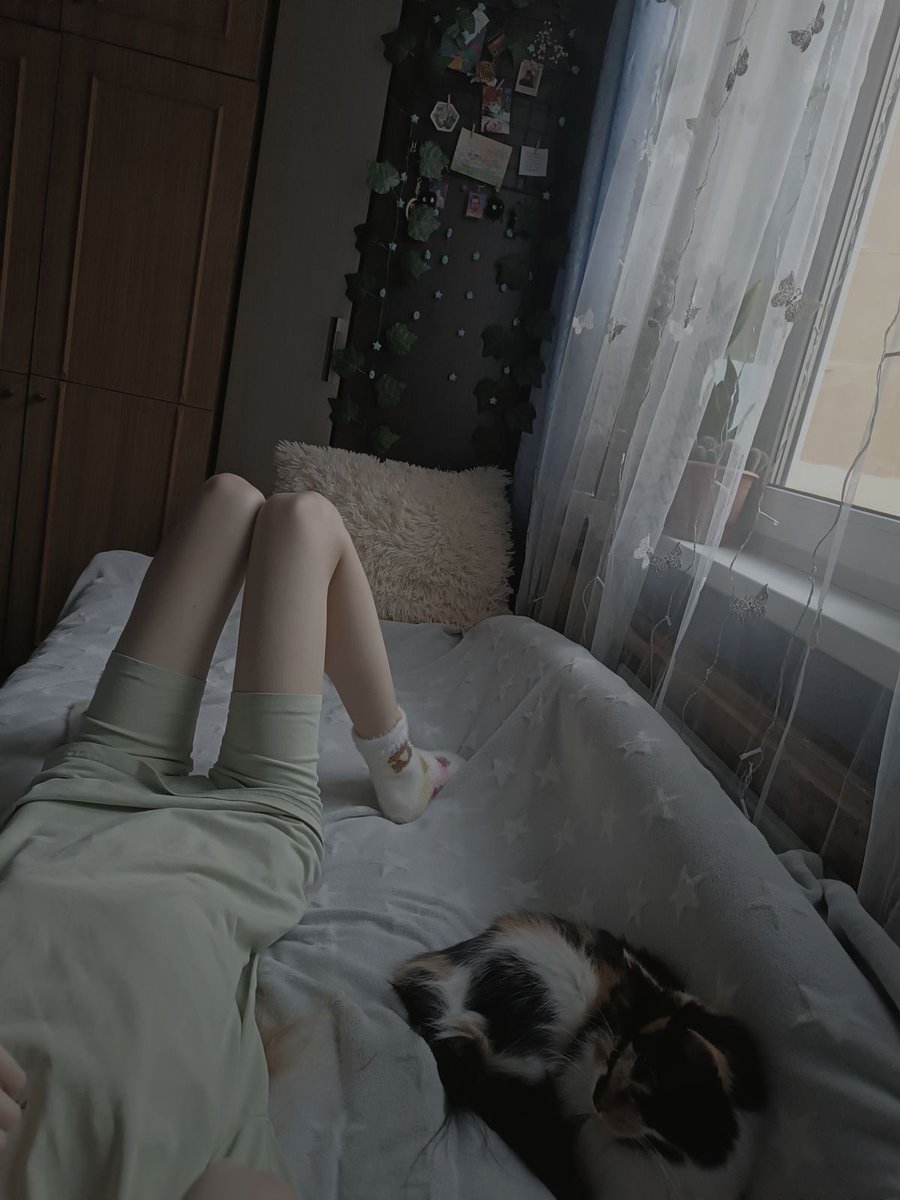 imp3rfectana's tweet photo. Good morning edtwt im sick as hell and I just KNOW my daughter is gonna get sick as soon as I’m feeling better https://t.co/cgnRAWLjQl