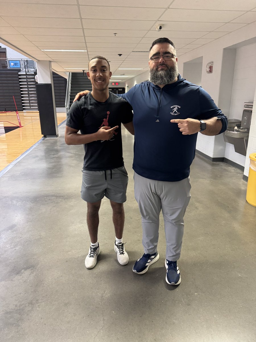 BraylonLies2's tweet photo. Thanks for stopping by! @CoachJulianM @PIAthletes https://t.co/gU7xFYI5sK