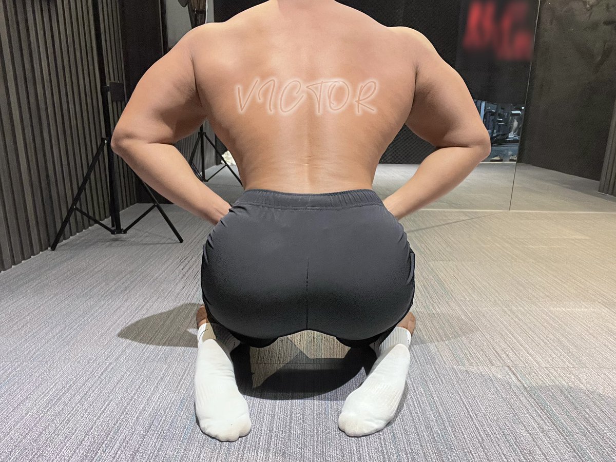 翘屁超人 tweet media