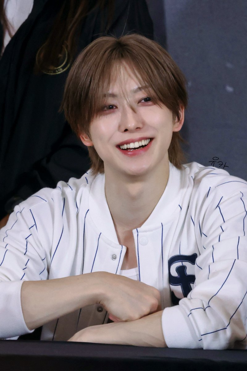 ^유카^ tweet media