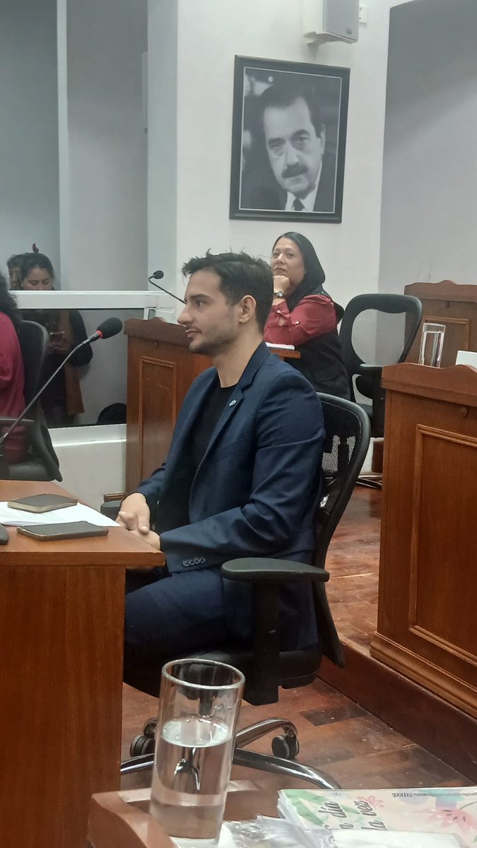 Bajo Resolución N°4874✍🏼 presentada por el concejal <a href="/angel_avilaok/">Ángel Ávila</a>, solicitando al Departamento Ejecutivo Municipal, que a través del área que corresponda, se lleven a cabo tareas de bacheo en calles Padre Camaño, Pringles, Guido, Caja de Ahorro del Barrio Evita.