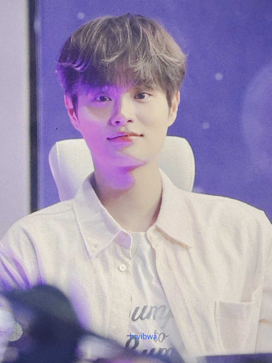 ✨휘봐✨ tweet media