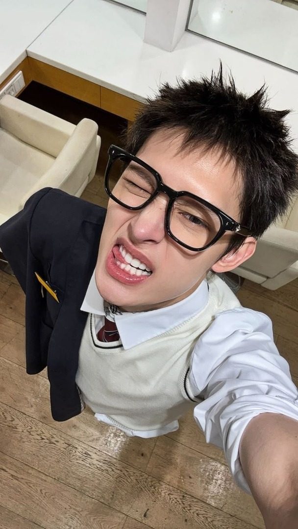 Woodsy Corner. tweet media