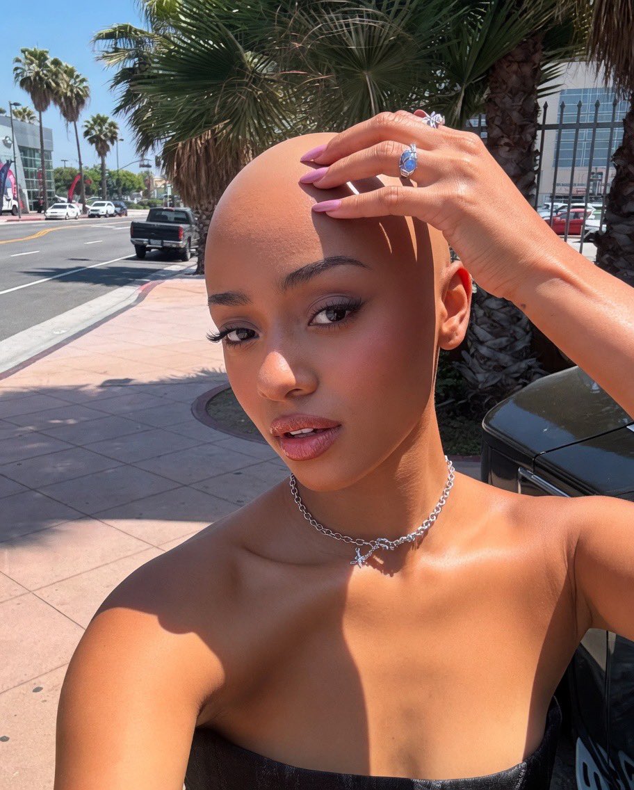 eli. ❀ tweet media