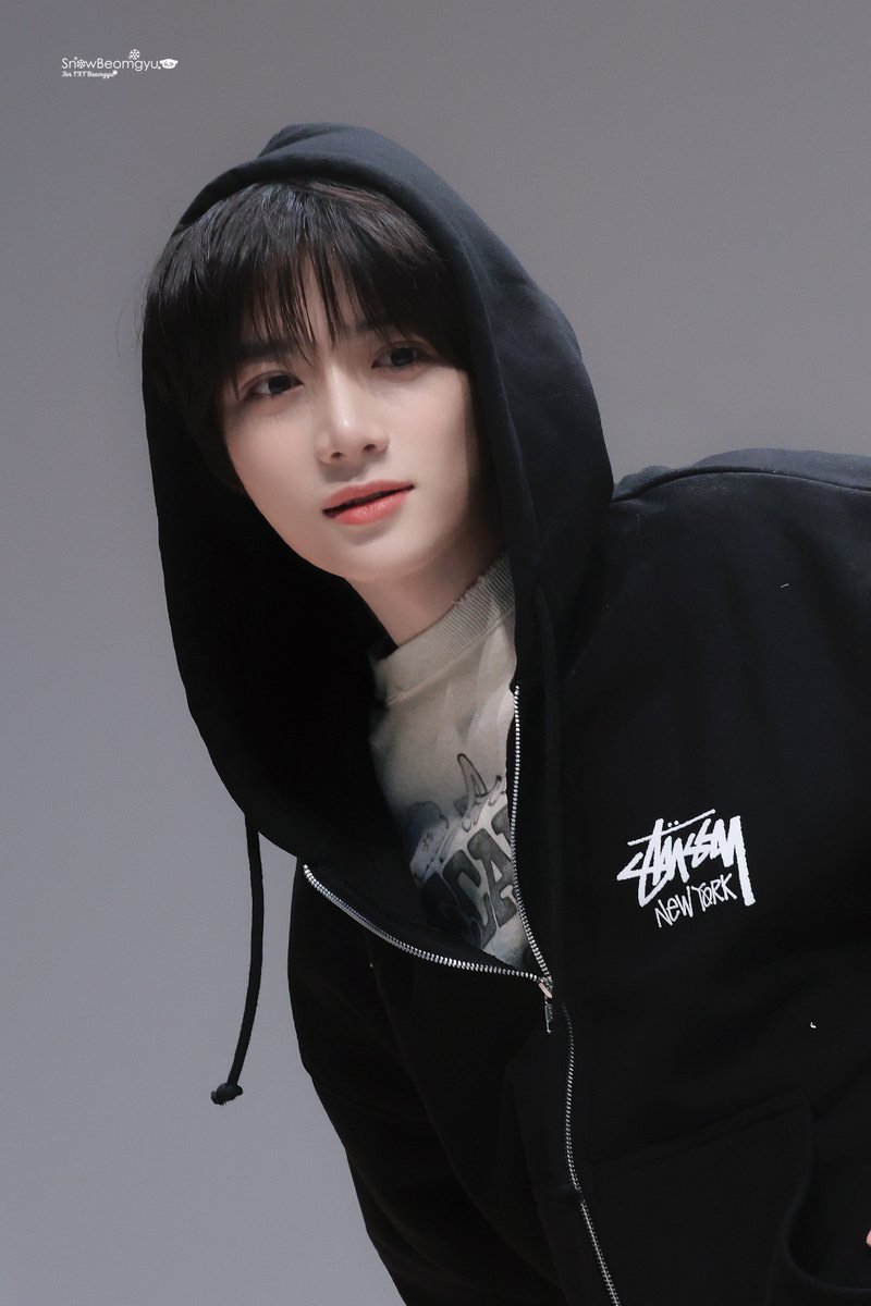 SnowBeomgyu_313's tweet photo. 260422 WITHMUU 대면팬싸🧸

#TOMORROW_X_TOGETHER #투모로우바이투게더 #투바투 #TXT_BEOMGYU #TXT_범규 #ボムギュ https://t.co/4RFX0AbXLo