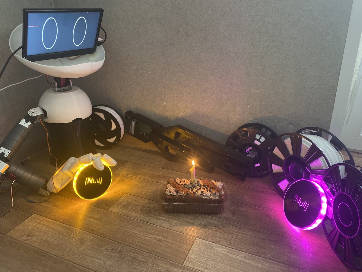 Vadim_Kislov15's tweet image. A year ago, on April 22nd, I started building Cyn. I can't believe it's already been a year. Time flies so fast :/
I'll continue to work hard on this project until it becomes a fully autonomous robot ;)

#MurderDrones #Cyn #1Year