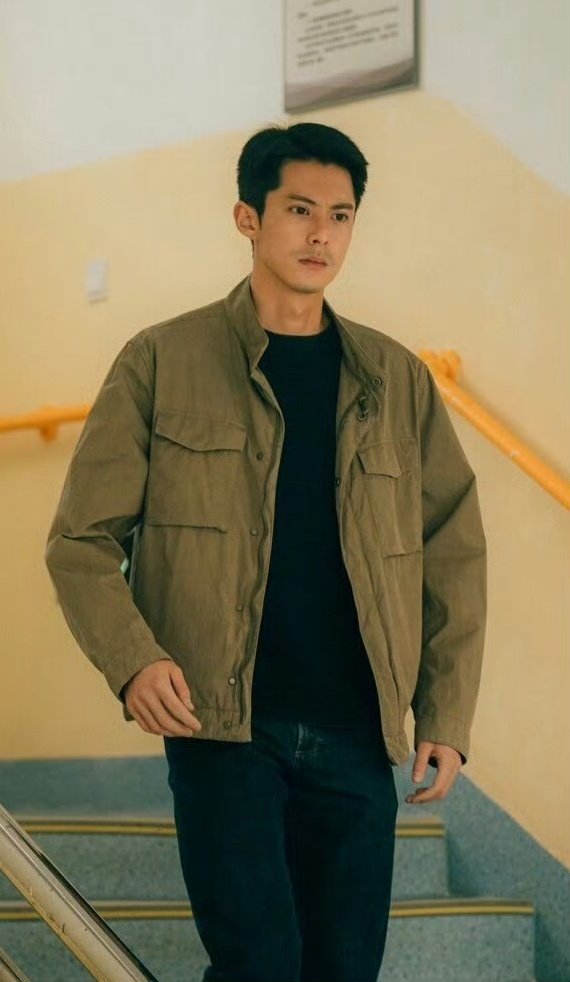 DylanWangThfc's tweet photo. อยากให้แมสอีก #DylanWang ถึงจะมีแฟนๆอินเตอร์รู้จักพอสมควร แต่อยากให้ผลงานเขาเข้ามาอยู่ในแพลตฟอร์ม @netflixth หลากหลายบทบาท เพราะตอนนี้ เน็ตฟลิกซ์เองมีสมาชิกผู้ชมมากขึ้นด้วย
ผลงาน #หวังเฮ่อตี้ ในNetflix เองมีถึง 3เรื่องแล้วตอนนี้
#ของรักของข้า #LoveBetweenFairyandDevil
#ความรักหรือเหตุผล #TheRationalLife
ล่าสุดที่จะออนแอร์
#แสงสว่างกลางความมืดมิด
#LightToTheNight 
ความจริงอยากให้มี #ผู้พิทักษ์รัตติกาลแห่งต้าเฟิ่ง มาลงเหมือนกันนะคะ 🤭
ยังไงฝากคูมตำรวจหรั่นฟางซวี่ วันที่26นี้ด้วยนะคะ ไปสืบหาความจริงคดีหยวนหลงหลี่ด้วยกัน