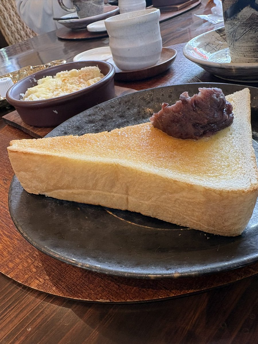 Zokon883's tweet photo. 昨日のモーニング珈琲☕️とエアコンお手入れ(笑)

#四丁目かふぇ https://t.co/PYkHu00z5g