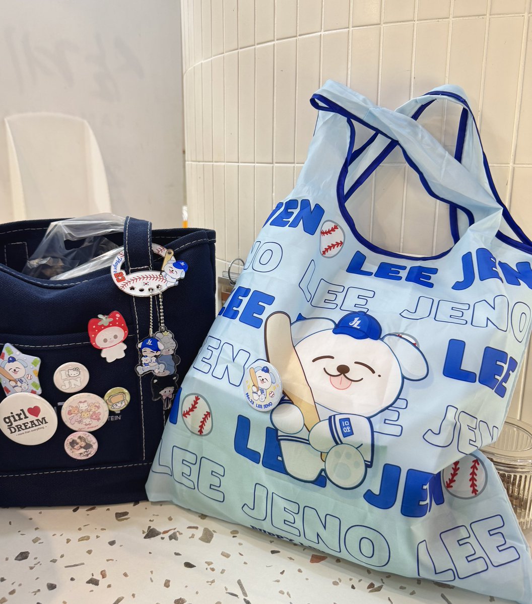 사모예드૮₍.◜𖥦◝₎ა 「 NCT JNJM bothsides🐶★★ 🐰 」 tweet media