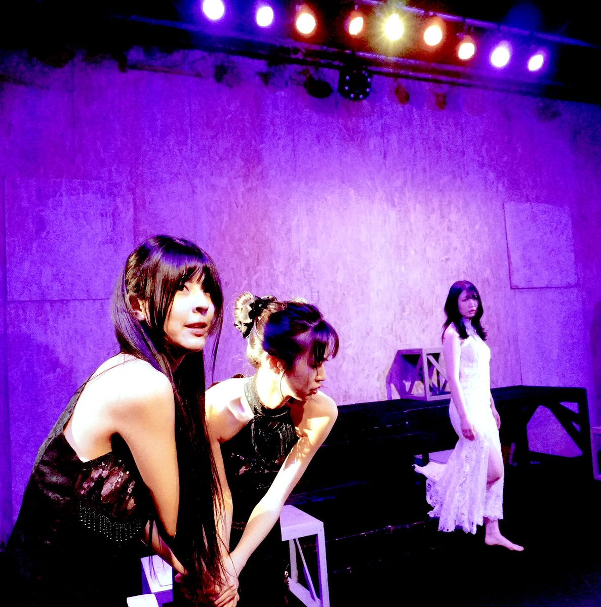 shoosenkwan's tweet photo. ◤￣￣￣￣￣￣￣￣￣￣￣￣￣￣◥
　#SMオペラ Spin-Off 短編集
◣＿＿＿＿＿＿＿＿＿＿＿＿＿＿◢

2026年6月 
SMオペラ本編「上海的假面舞會」に
向けて、いよいよ開幕！

4/25-26
◉ 貌 の 涯 て
◉ 死 恋 戯 曲
◉ 血 は 泡 立 つ
◉ 四 馬 路 の 三 姉 妹
◉ 肌 縛 香 夢 https://t.co/z4S7UECQnh