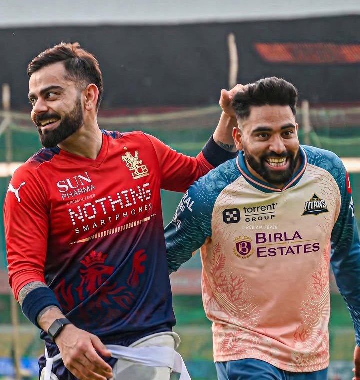 Siraj with his Virat bhaiya. 🥹❤️