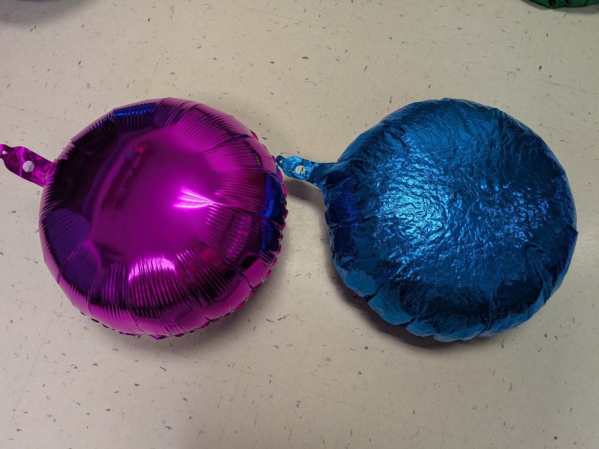 ElemPE1's tweet photo. Besides demonstrating with the blue one below, I also tell them it's "level 2" because it falls faster. It's true, but also a trick to get them not to be picky. #ICIH #physed @HouselPhysEd https://t.co/yu3WtWmKNL