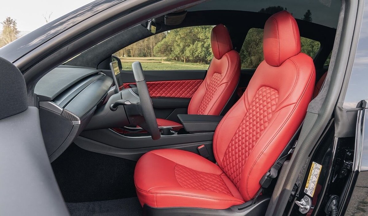 GetMyGlass's tweet image. Customize your interior with Precision Glass &amp;amp; Upholstery! #autoglass #mirror #gym #precisionglass #upholstery #commercialglass #customshower #windows #windowtinting #battlecreek #kalamazoo #fortwayne