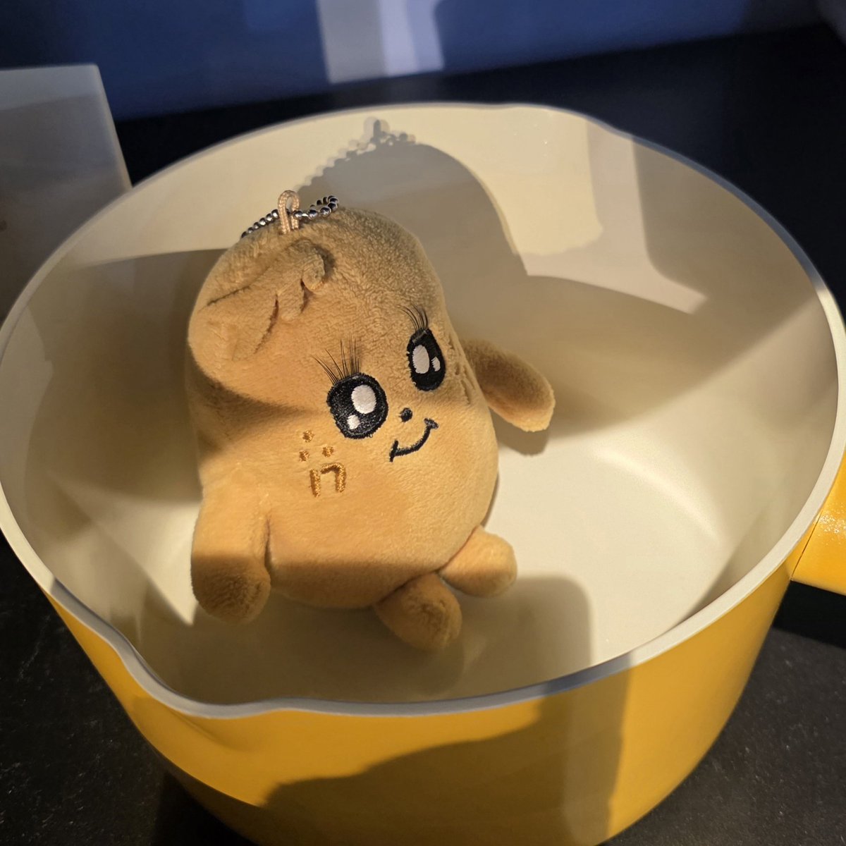 ✨พ ร า ว🍋 tweet media